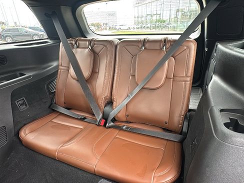 Used 2020 Lincoln Aviator Reserve w/ Equipment Group 201A RWD image 16