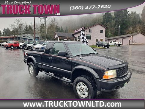 Used 2000 GMC Sonoma SLS w/ SLS Super Spec Pkg 1 image 1