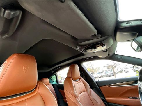 Used 2019 Maserati Levante S GranSport image 13