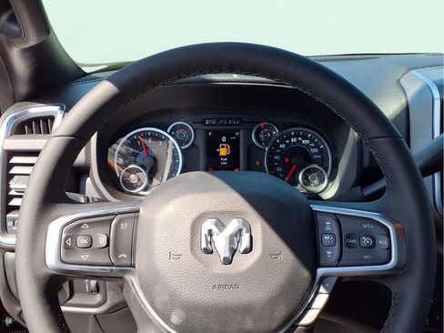 New 2026 RAM 2500 Big Horn AWD/4WD image 10