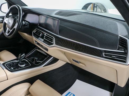 Used 2022 BMW X7 xDrive40i image 27