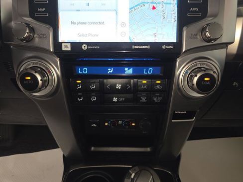 Used 2023 Toyota 4Runner Limited AWD/4WD image 19
