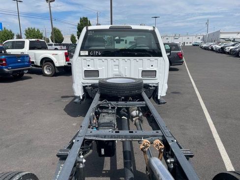 New 2025 Ford F550 XL image 13