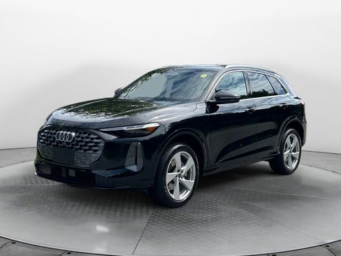 New 2025 Audi Q5 Premium Plus image 3