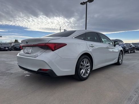 Used 2022 Toyota Avalon XLE w/ Moonroof Package image 8