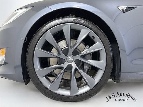 Used 2020 Tesla Model S Long Range AWD/4WD image 39