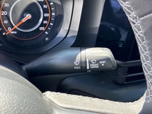 New 2025 Jeep Gladiator Sport image 18