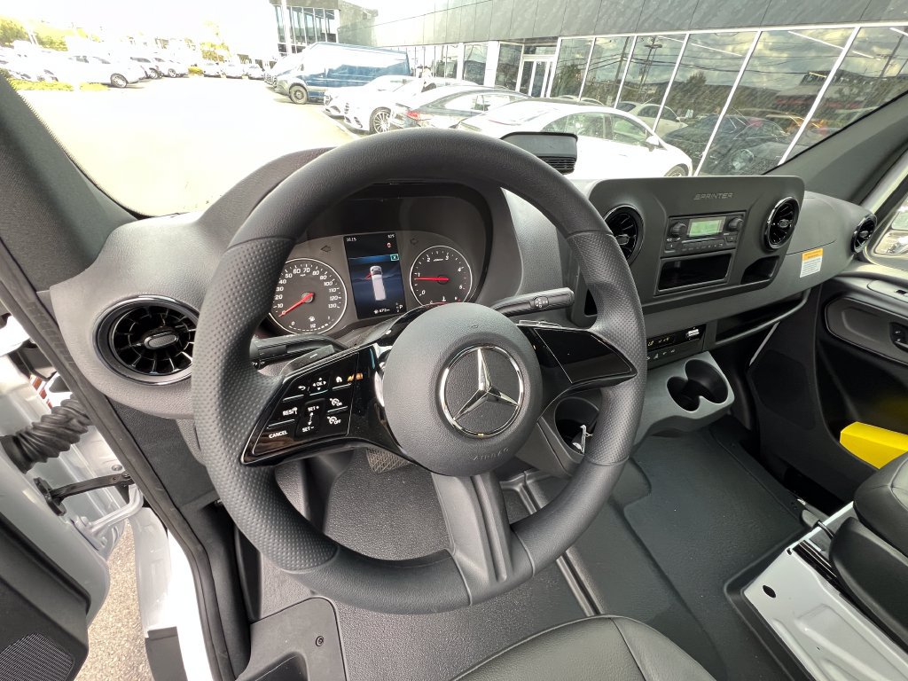 New 2025 Mercedes-Benz Sprinter 2500 image 6