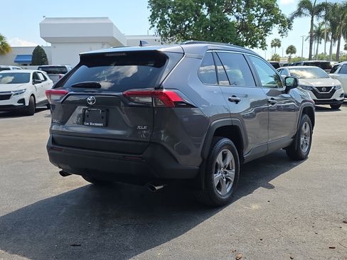 Used 2024 Toyota RAV4 XLE w/ Convenience Package image 7