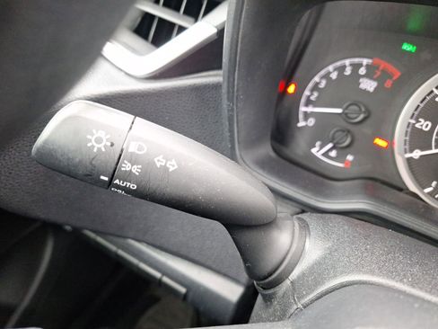 Used 2020 Toyota Corolla LE image 23