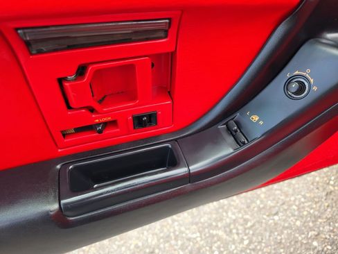 Used 1993 Chevrolet Corvette Convertible RWD image 19