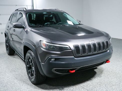 Used 2020 Jeep Cherokee Trailhawk w/ Trailer Tow Group AWD/4WD image 5