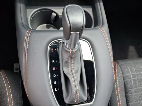 Certified 2025 Honda HR-V Sport image 14