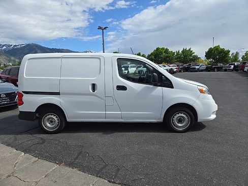 Used 2021 Nissan NV200 S w/ Back Door Glass Package FWD image 4