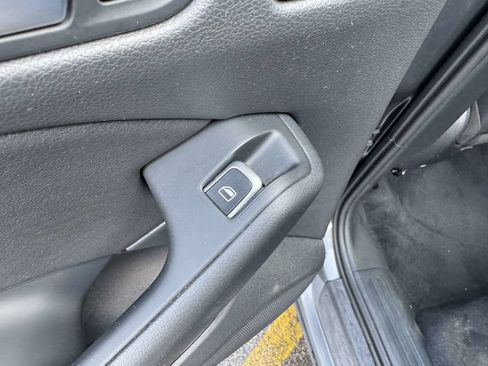 Used 2017 Audi Q5 2.0T Premium w/ Audi MMI Navigation Plus image 41