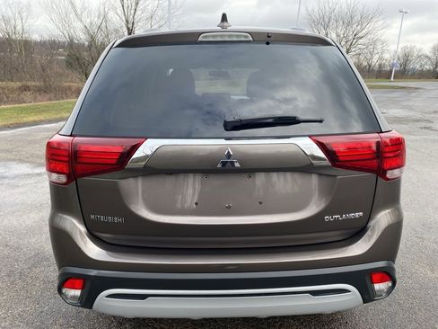 Used 2019 Mitsubishi Outlander ES image 4