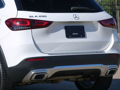 Used 2021 Mercedes-Benz GLA 250 250 * 1-OWNER * Premium * image 21