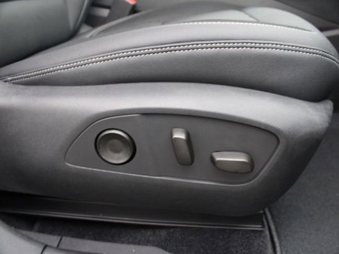 New 2024 Chevrolet Blazer EV LT image 37