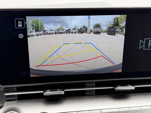 Used 2025 Hyundai Kona SEL image 24