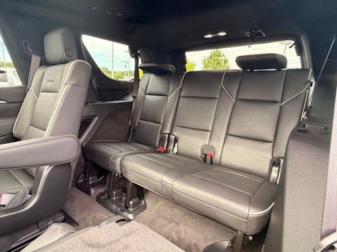 Used 2025 Cadillac Escalade Sport w/ Touring Package AWD/4WD image 17