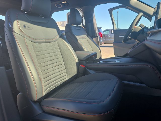 New 2027 Ford Explorer ST-Line w/ Premium Package AWD/4WD image 11