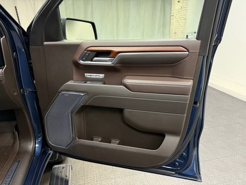 Used 2023 GMC Sierra 1500 Denali image 17