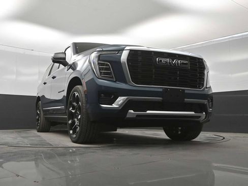 New 2026 GMC Yukon XL Denali w/ Denali Reserve Package AWD/4WD image 29