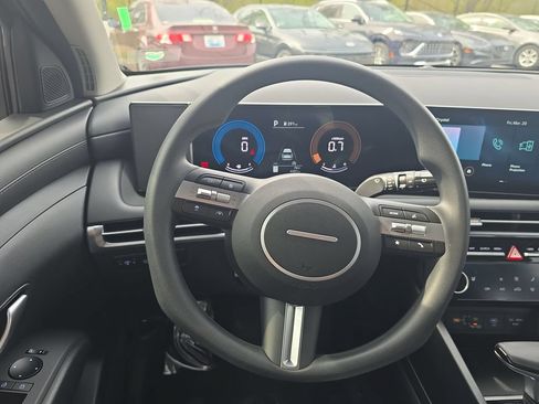 Used 2026 Hyundai Tucson SEL FWD image 16