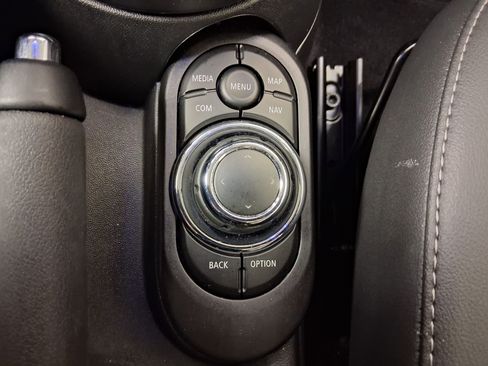 Certified 2024 MINI Cooper 2-Door Hardtop FWD image 28