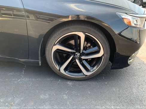 Used 2020 Honda Accord Sport image 18