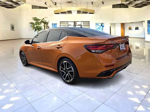 Used 2024 Nissan Sentra SR w/ SR Premium Package image 5