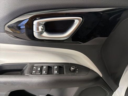 New 2026 Jeep Compass Limited w/ Sun, Sound & Navigation Group image 14