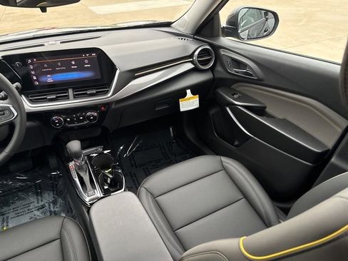 New 2026 Chevrolet Trax ACTIV w/ Driver Confidence Package image 25