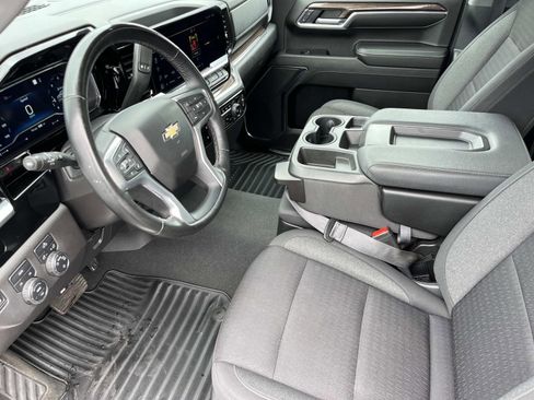 Used 2023 Chevrolet Silverado 1500 LT AWD/4WD image 25