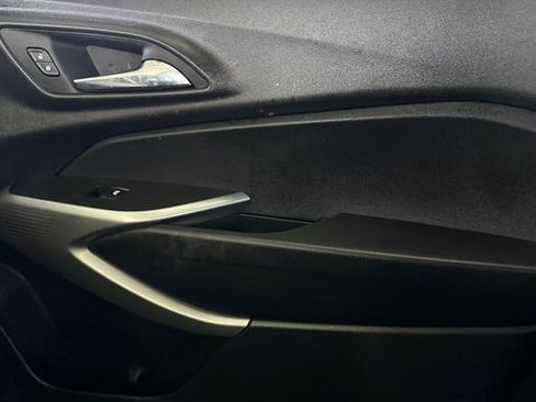 Used 2024 Chevrolet Trax LS w/ LS Convenience Package FWD image 21