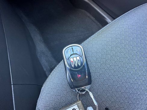 Used 2025 Buick Encore GX Preferred FWD image 25
