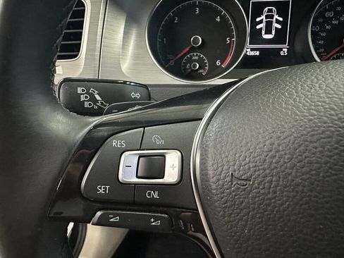 Used 2015 Volkswagen Golf TDI S FWD image 17