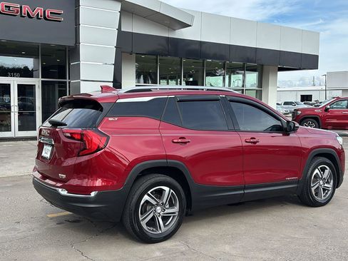 Certified 2021 GMC Terrain SLT w/ Infotainment Package II image 7