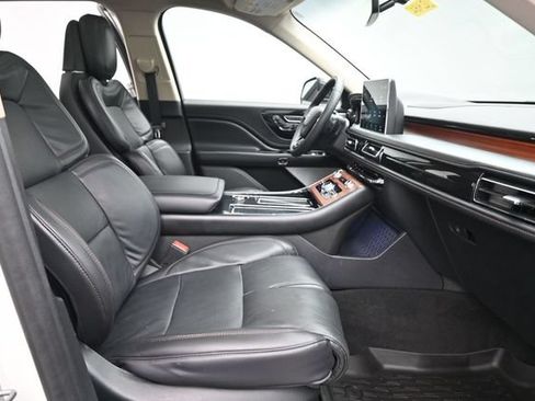 Used 2021 Lincoln Aviator Reserve w/ Equipment Group 202A AWD/4WD image 28