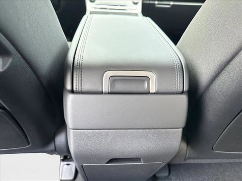 New 2026 Hyundai Santa Fe SE image 16