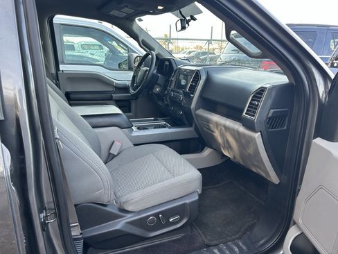 Used 2016 Ford F150 XLT w/ Equipment Group 302A Luxury image 6