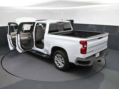 New 2026 Chevrolet Silverado 1500 LTZ w/ LTZ Premium Package AWD/4WD image 2
