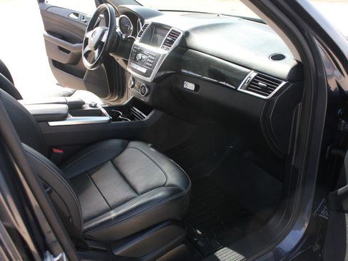 Used 2015 Mercedes-Benz ML 350 4MATIC image 38