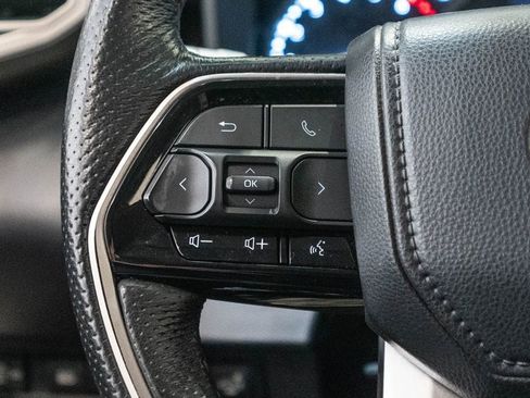 Certified 2022 Toyota Tundra SR5 w/ TRD Off-Road Package image 20