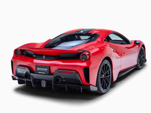 Used 2020 Ferrari 488 Pista Coupe RWD image 42