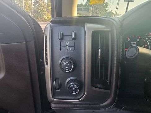 Used 2015 GMC Sierra 2500 Denali w/ Duramax Plus Package AWD/4WD image 23