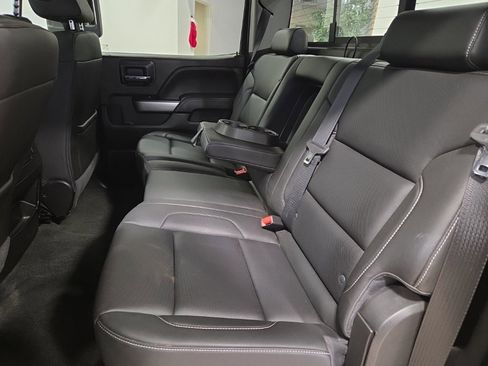 Used 2018 Chevrolet Silverado 1500 LTZ Z71 w/ Redline Edition image 14