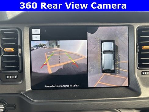 Certified 2024 Ford Bronco Badlands image 15