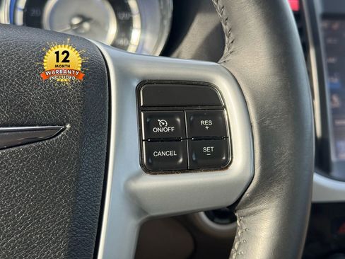 Used 2014 Chrysler 300 image 34