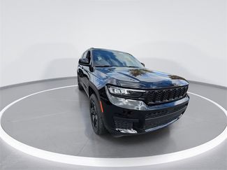 New 2025 Jeep Grand Cherokee L Altitude video 2